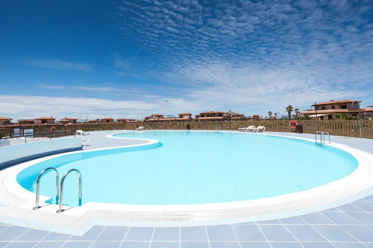 Home2Book Villardilla, Terrace&Pool La Oliva Esterno foto